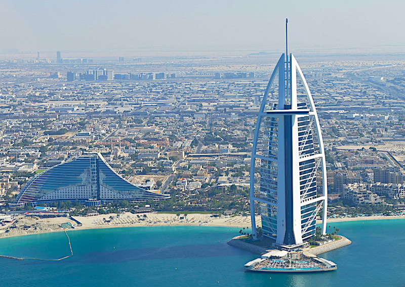 Burj al Arab und Jumeirah Beach Hotel aus der Luft