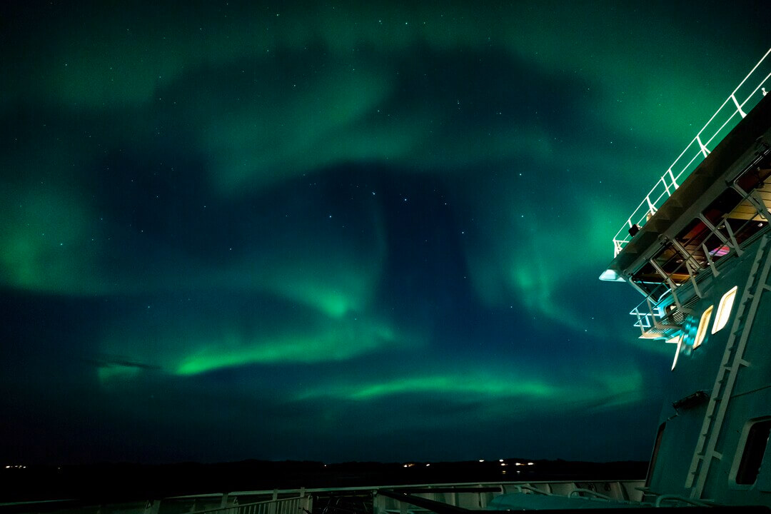 Nordlichter auf Reise mit Hurtigruten erleben