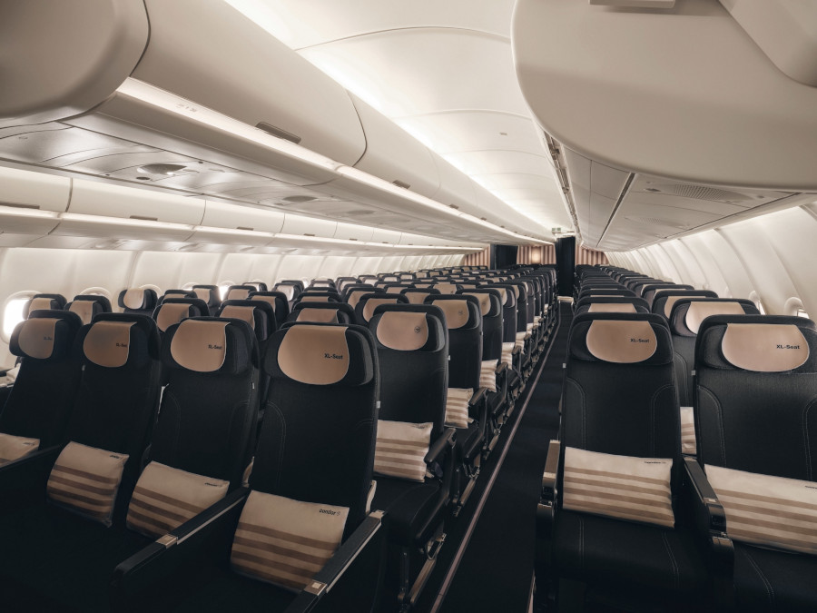Economy Class von Condor mit kostenpflichtig hinzubuchbaren XL-Seats